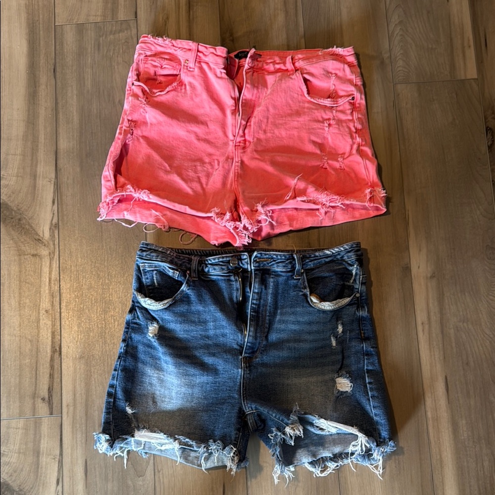 Distressed Wild Oak Boutique/Risen Pink and Blue Denim Shorts Size 3X